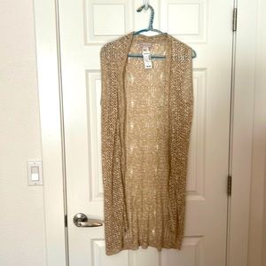 New sleeves sweater vest